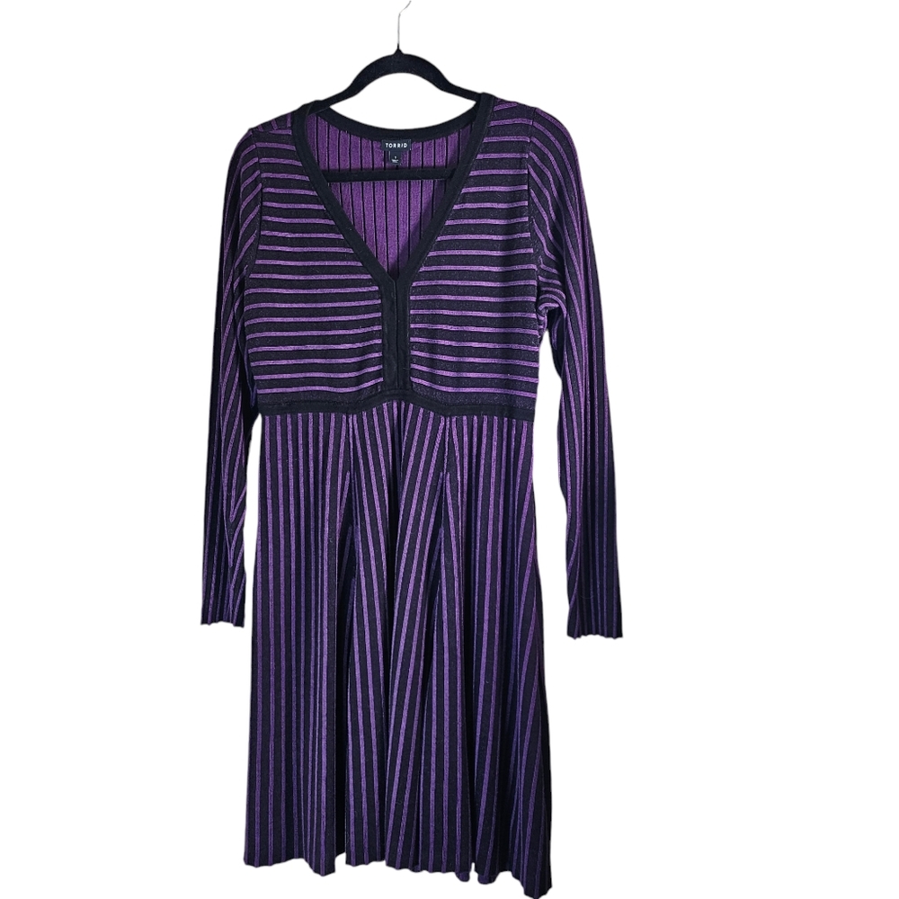 Torrid womans purple and black v-neck striped sweater dress size 1  (XL)